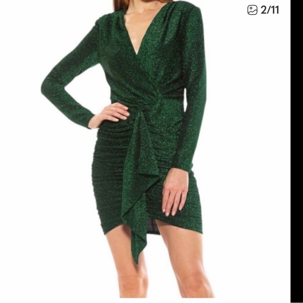 Alexia Admor V-neck Ruched front sparkly Green Long Sleeve Dress